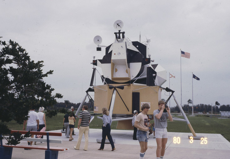 1980 Space Center Karen Billi Sabrina04